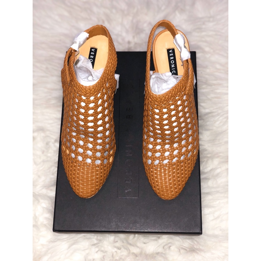 Veronica Beard Livia Basket Weave ClosedToe Sandal - Picture 2 of 8